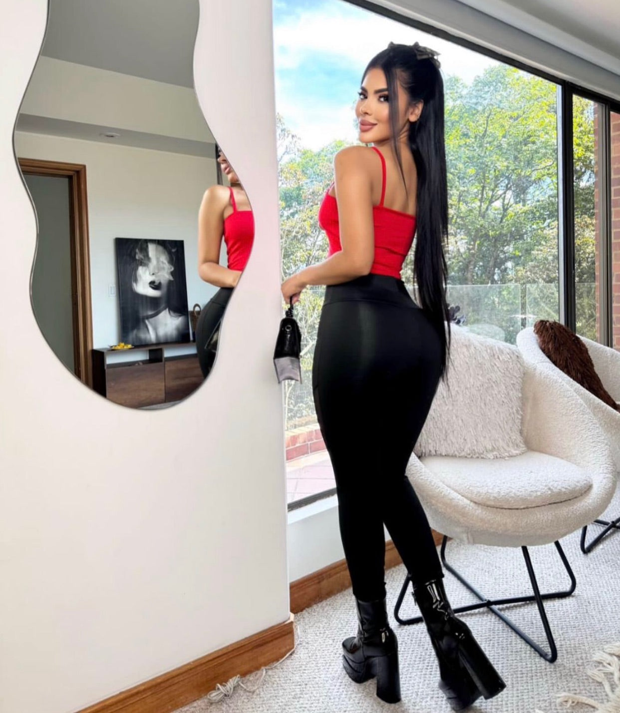Leggins con trasparencia lateral
